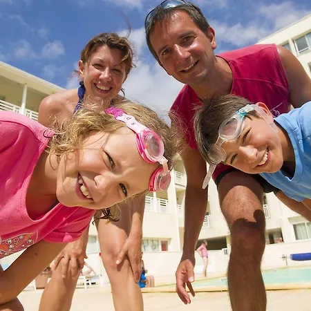 Residence Goelia Les Jardins De L'Oyat 3*