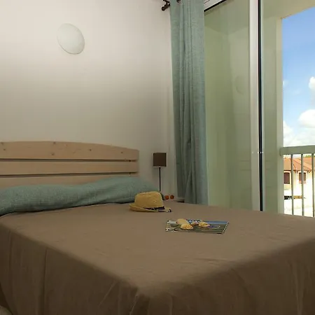 Residence Goelia Les Jardins De L'Oyat Aparthotel 3*